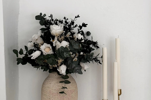 Velas decorativas artesanales con candelabro de resina para transformar el hogar - Wax&Calm