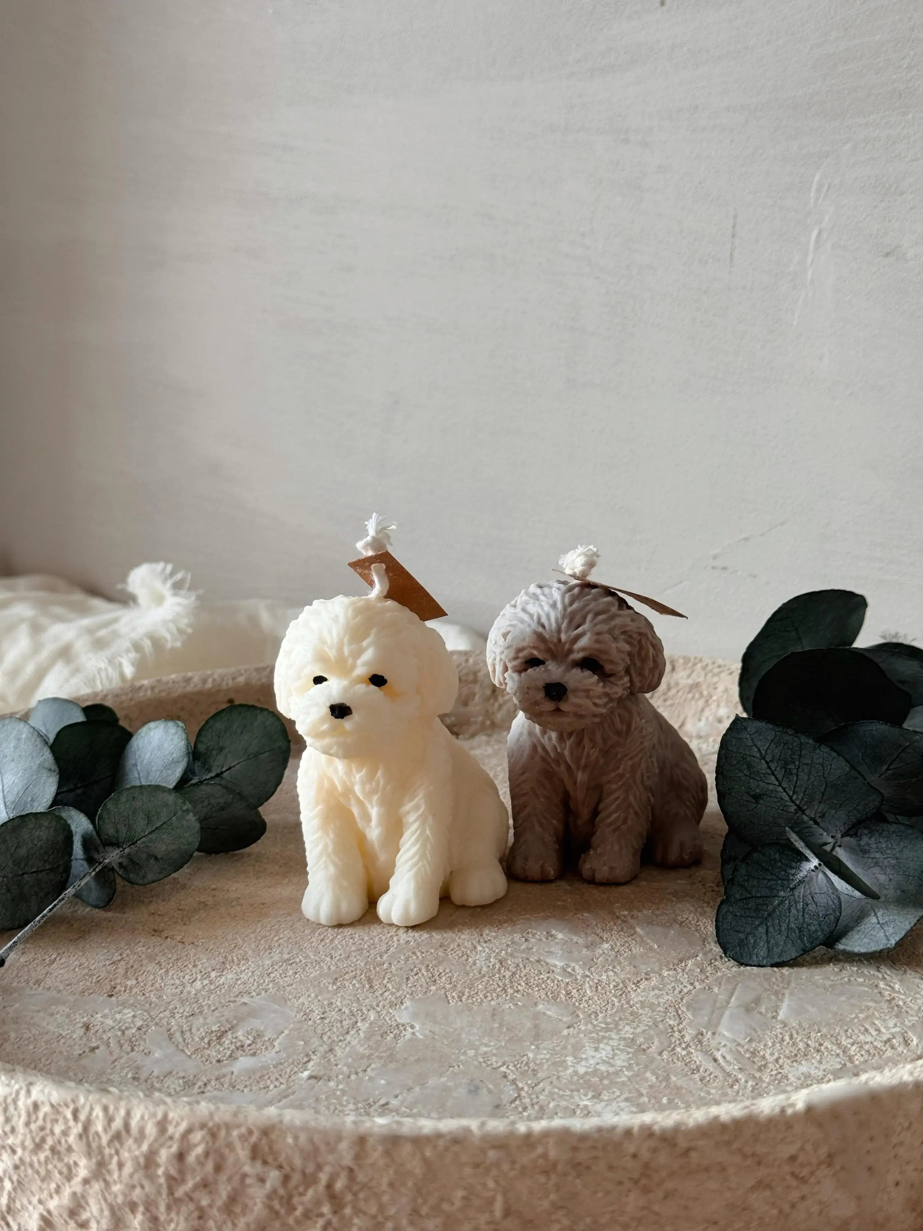 Vela decorativa perro bichón maltés artesanal cera vegetal - Wax&Calm