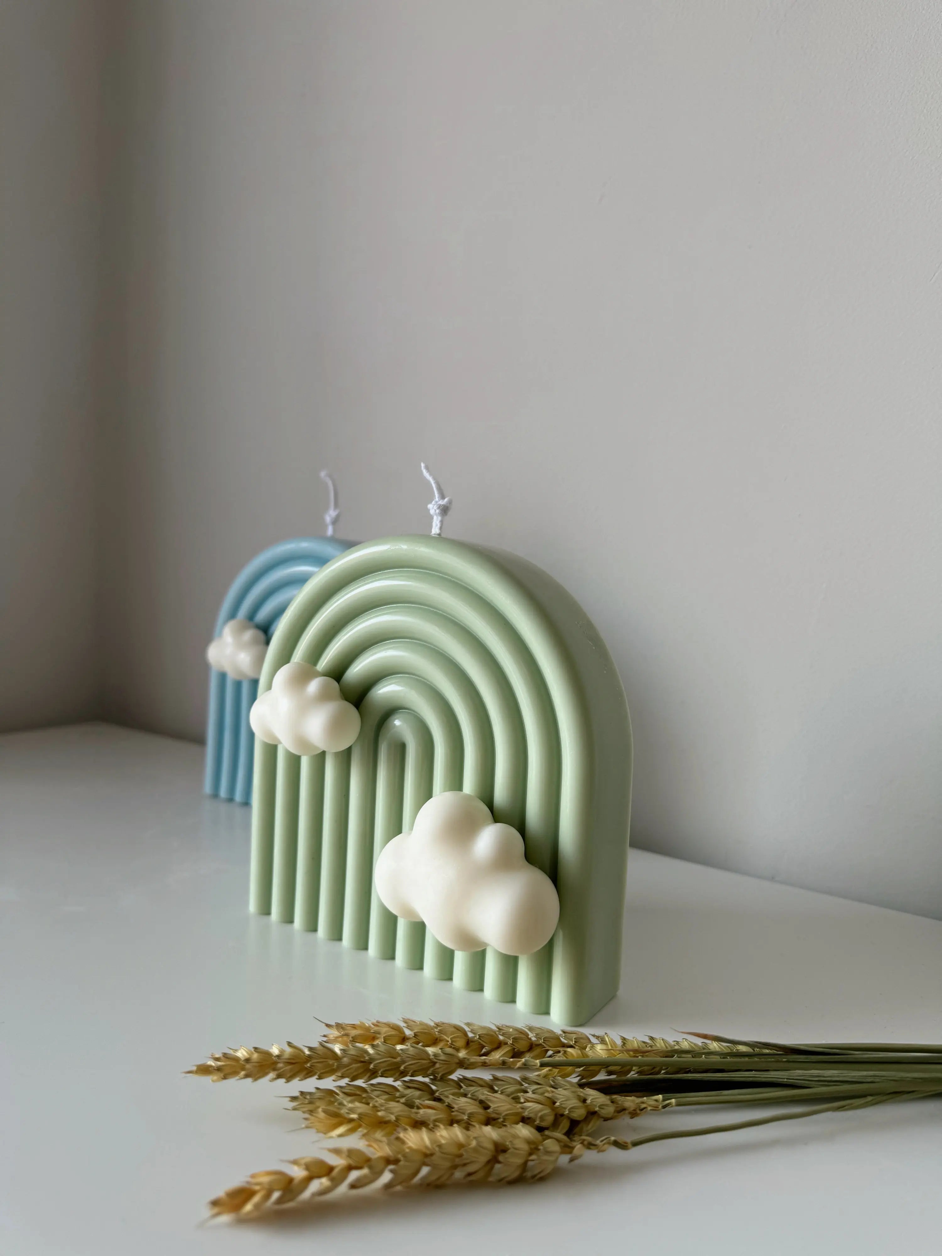 Vela decorativa infantil arcoíris artesanal cera de soja - Wax&Calm Studio