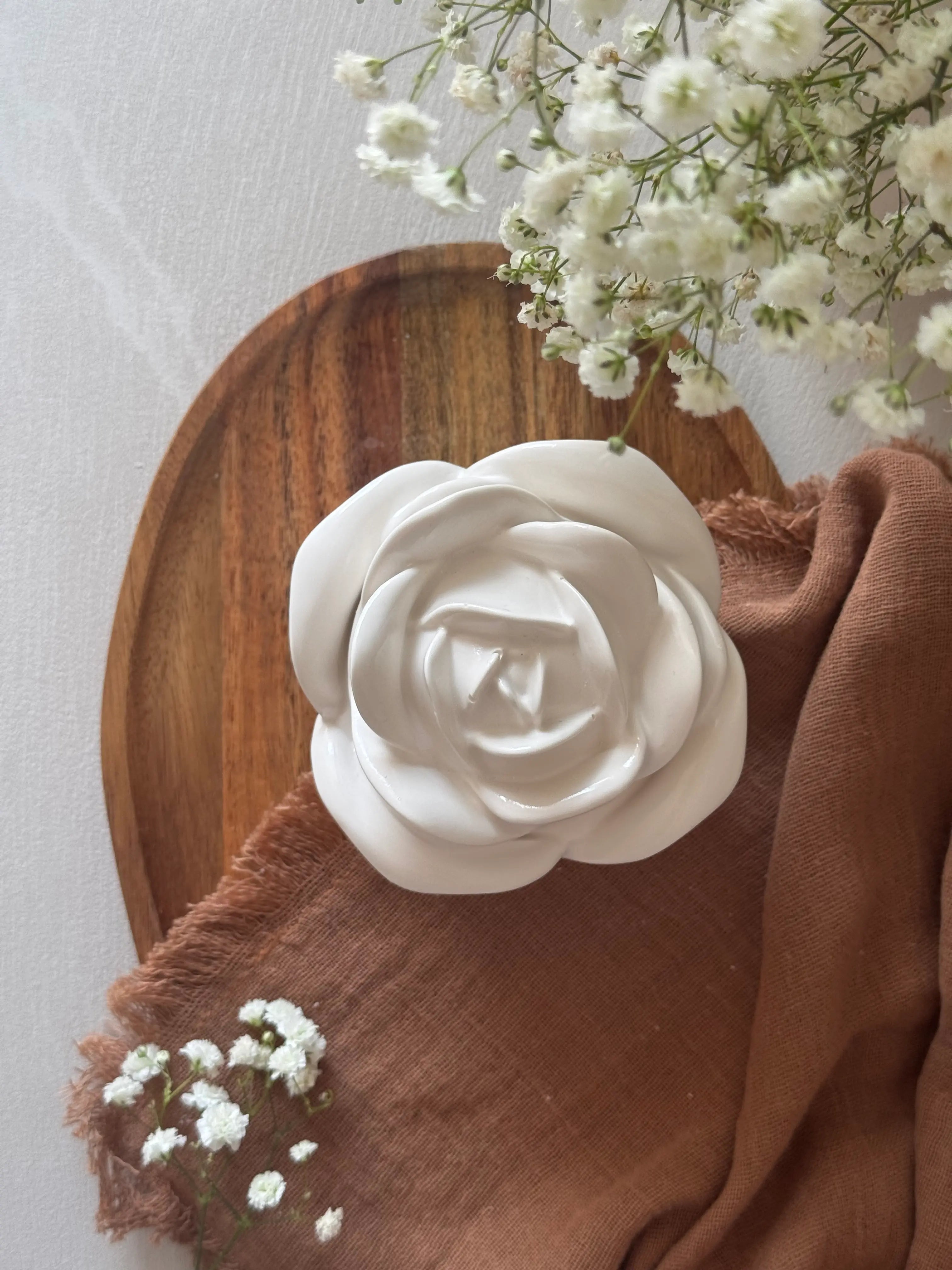 Vela aromática Joyero Primavera blanca artesanal - detalle Wax&Calm
