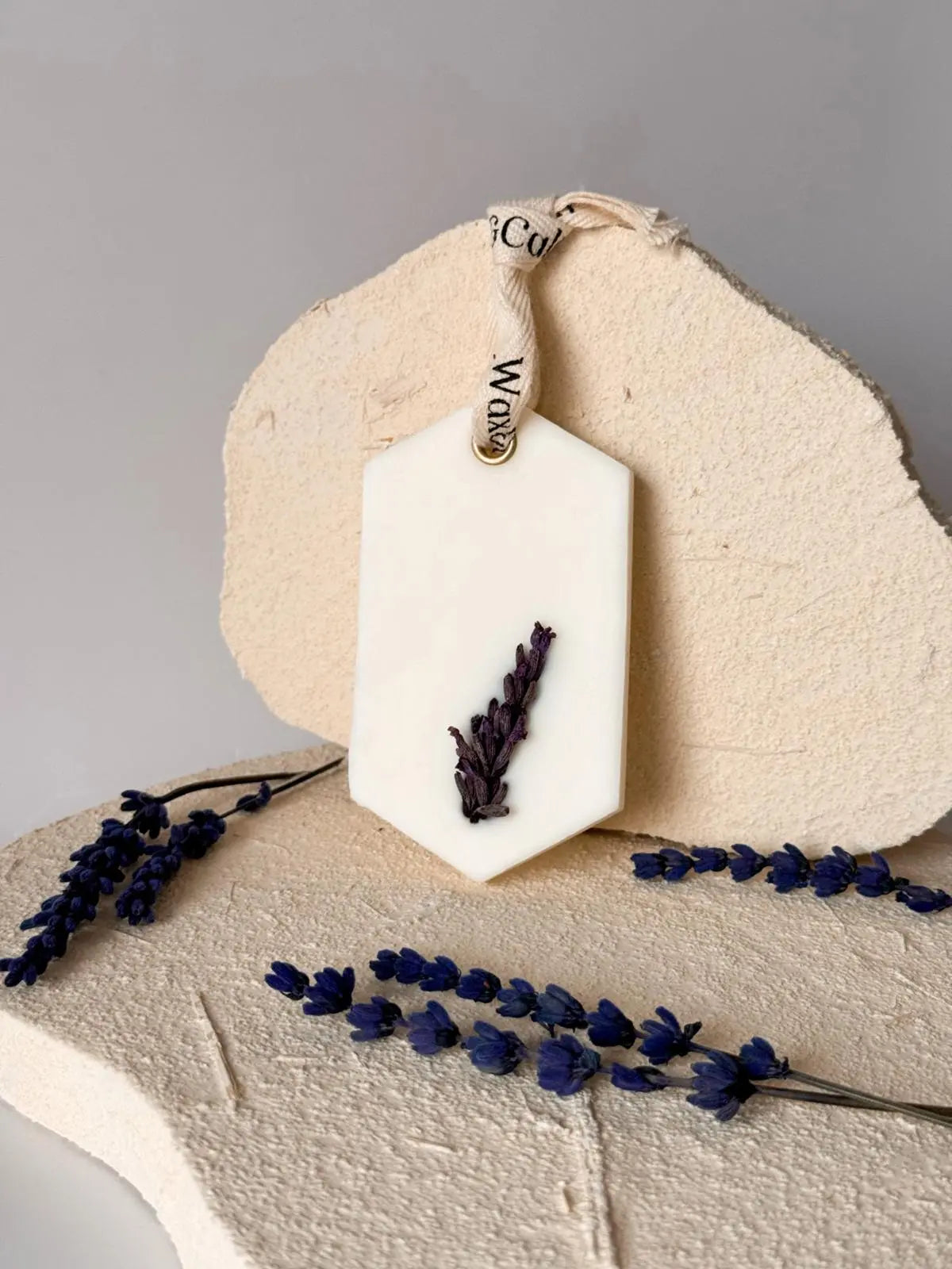 Ambientador artesanal lavanda para cajones y vestidores - Wax&Calm Studio