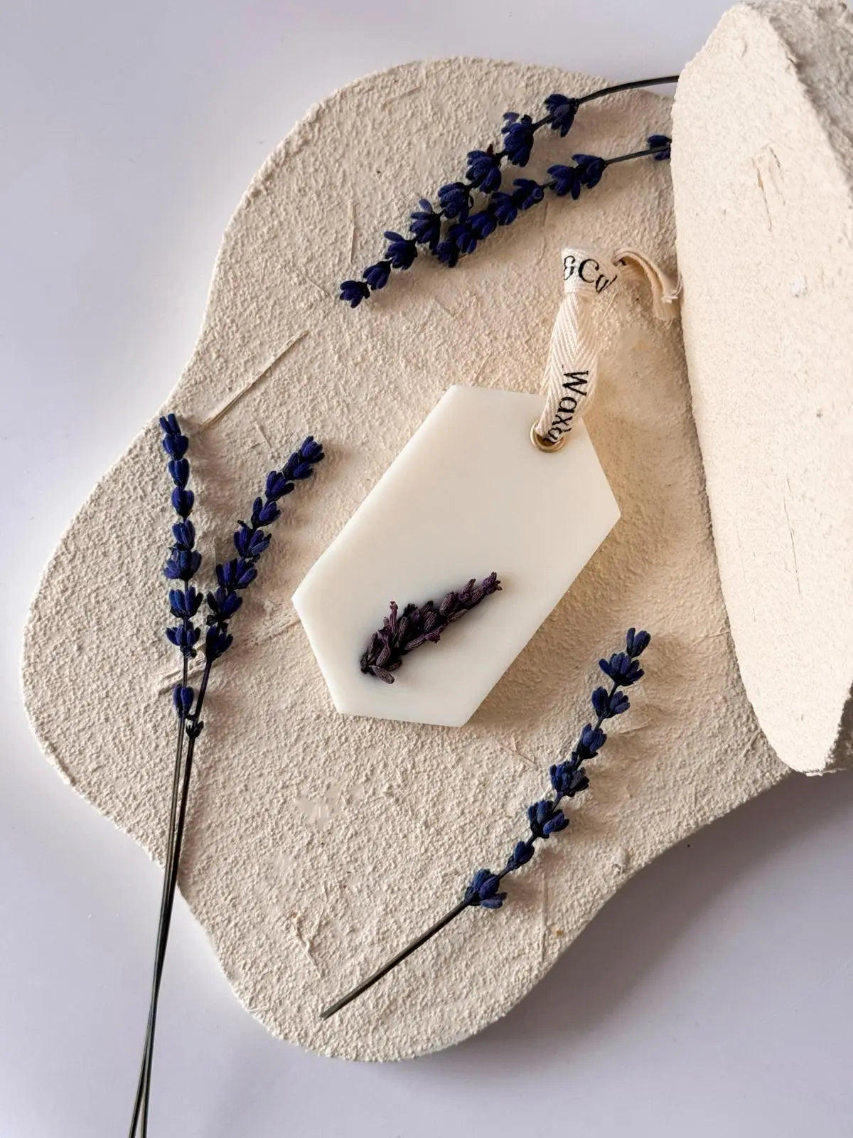 Ambientador sólido lavanda cera vegetal para armarios - aroma relajante